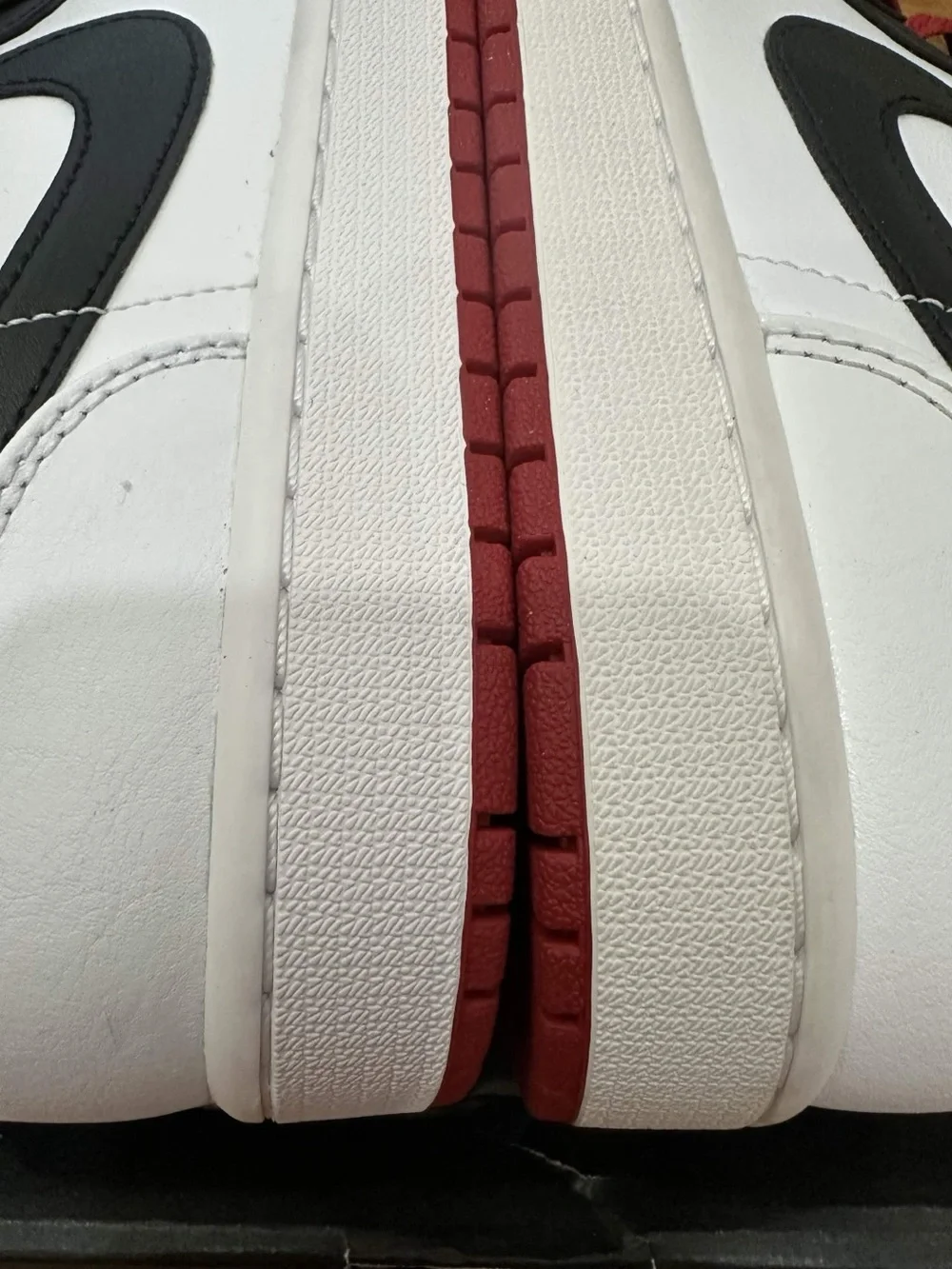 *New with Defects* Jordan 1 Mid Men White Black Red (DQ8426-106) Size 11.5